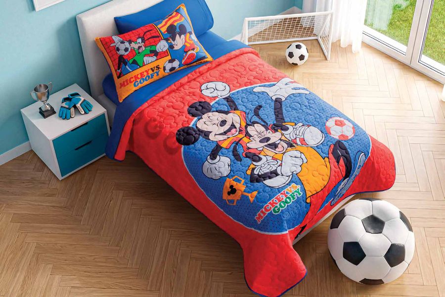 Mickey vs Goofy — foto de catálogo Concord